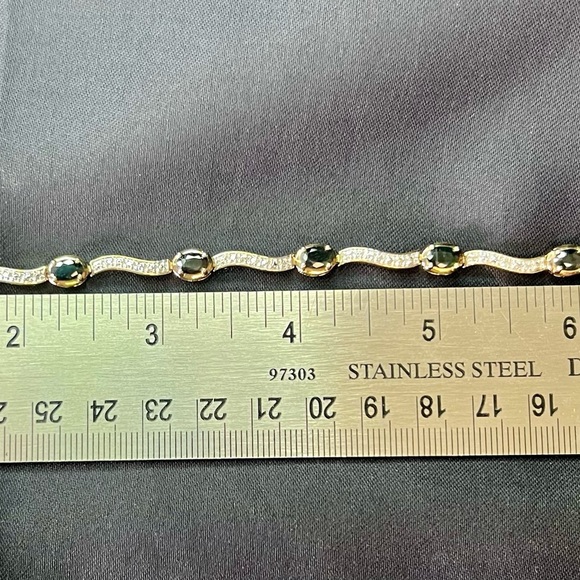 Price Drop- Vintage Genuine Diamonds & lab created sapphire bracelet - Picture 9 of 10